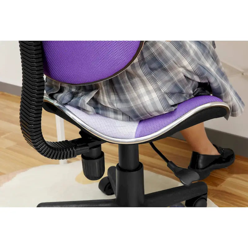 Sedia da ufficio ergonomica in rete con seduta imbottita e base girevole