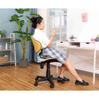 Sedia da ufficio ergonomica in rete con seduta imbottita e base girevole