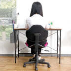 Sedia da ufficio ergonomica in rete con seduta imbottita e base girevole